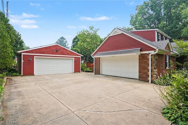 370 Kimberly Road, Akron, OH 44313