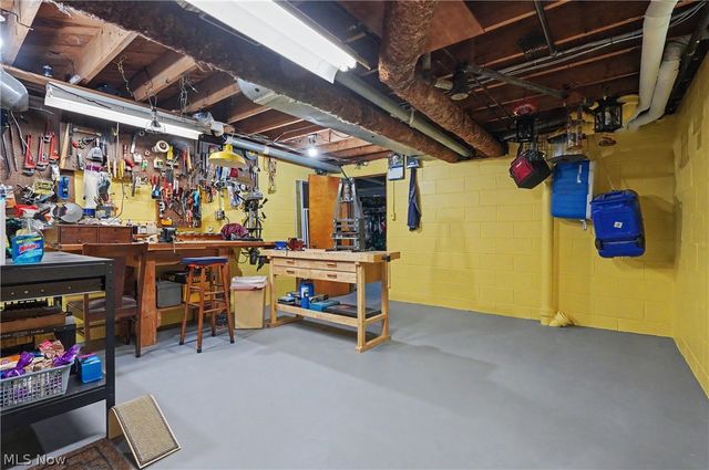 370 Kimberly Road, Akron, OH 44313