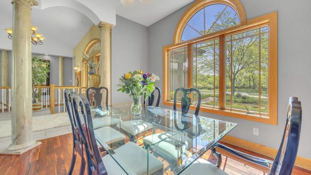 2720 Monarch CIRCLE, Sheboygan, WI 53083