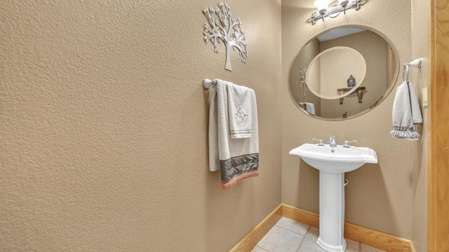 2720 Monarch CIRCLE, Sheboygan, WI 53083