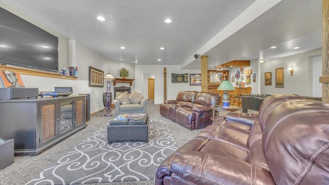 2720 Monarch CIRCLE, Sheboygan, WI 53083