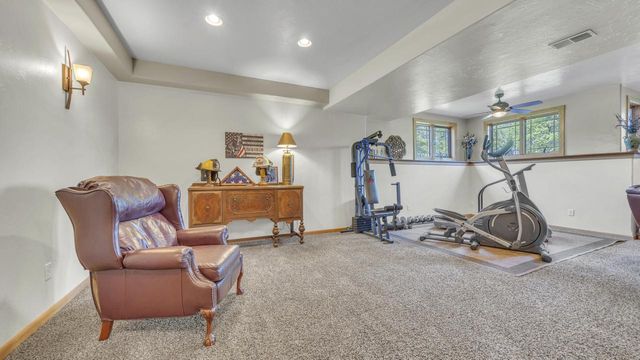 2720 Monarch CIRCLE, Sheboygan, WI 53083