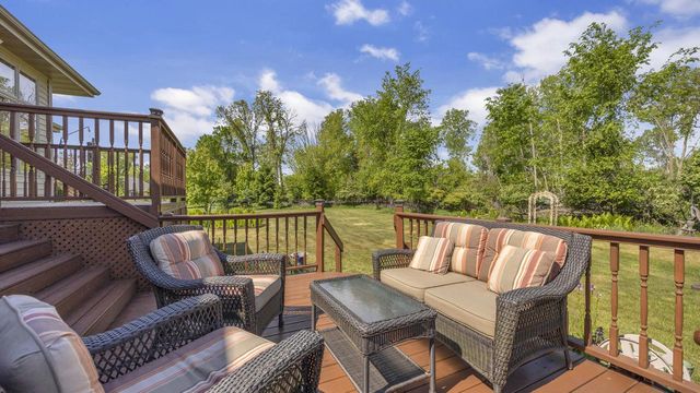 2720 Monarch CIRCLE, Sheboygan, WI 53083