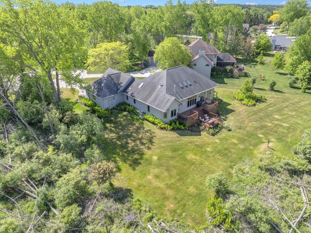 2720 Monarch CIRCLE, Sheboygan, WI 53083