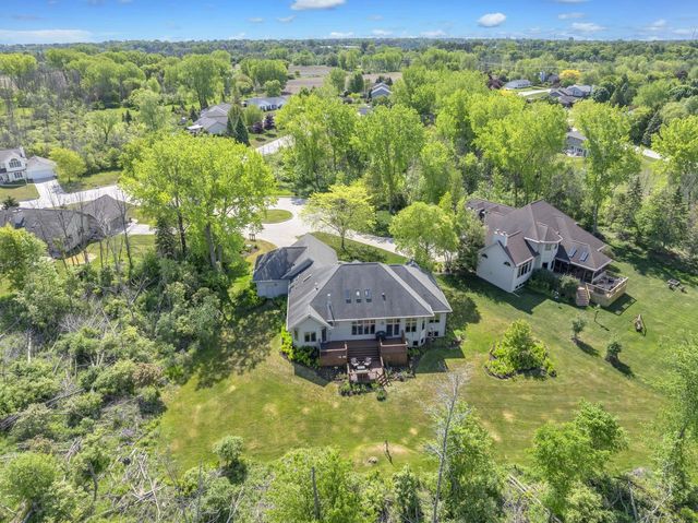 2720 Monarch CIRCLE, Sheboygan, WI 53083