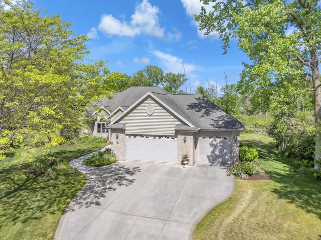 2720 Monarch CIRCLE, Sheboygan, WI 53083