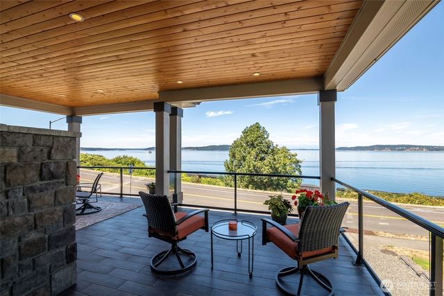 2110 Lafayette Street, Steilacoom, WA 98388