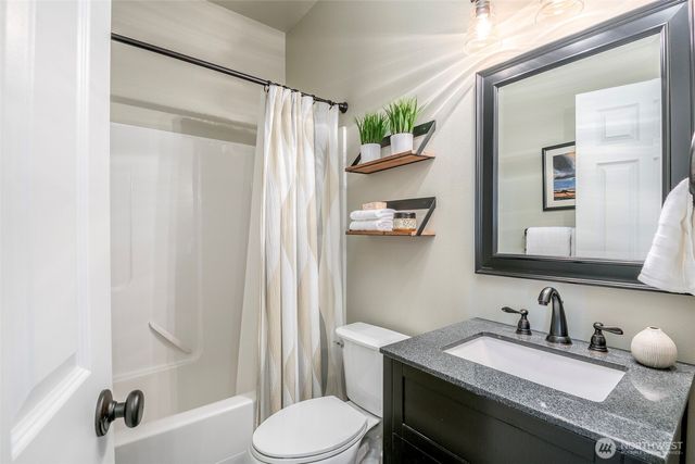 2110 Lafayette Street, Steilacoom, WA 98388