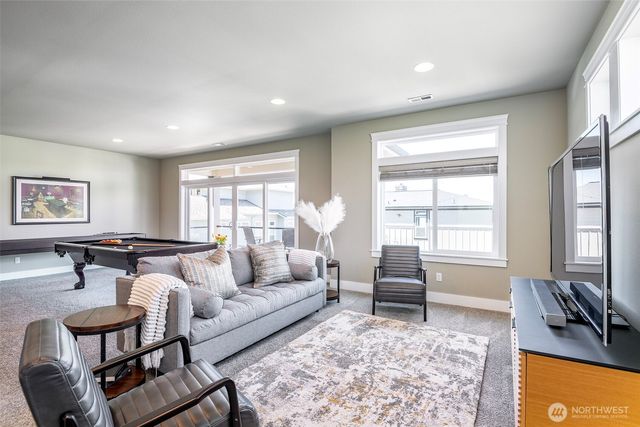 2110 Lafayette Street, Steilacoom, WA 98388