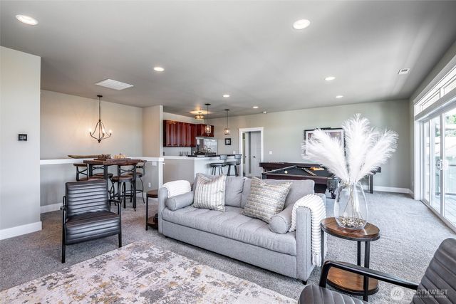 2110 Lafayette Street, Steilacoom, WA 98388