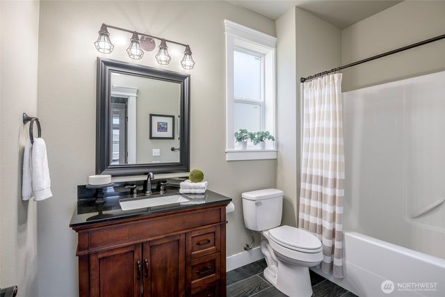 2110 Lafayette Street, Steilacoom, WA 98388