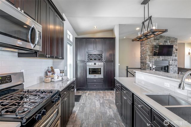 2110 Lafayette Street, Steilacoom, WA 98388