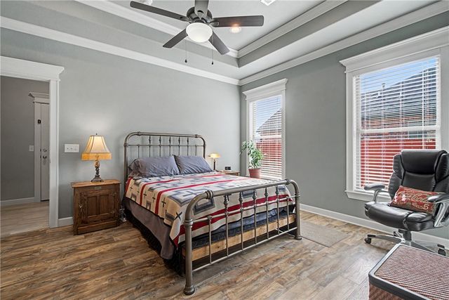 2337 Stonemill Drive, Fayetteville, AR 72701