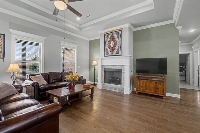 2337 Stonemill Drive, Fayetteville, AR 72701