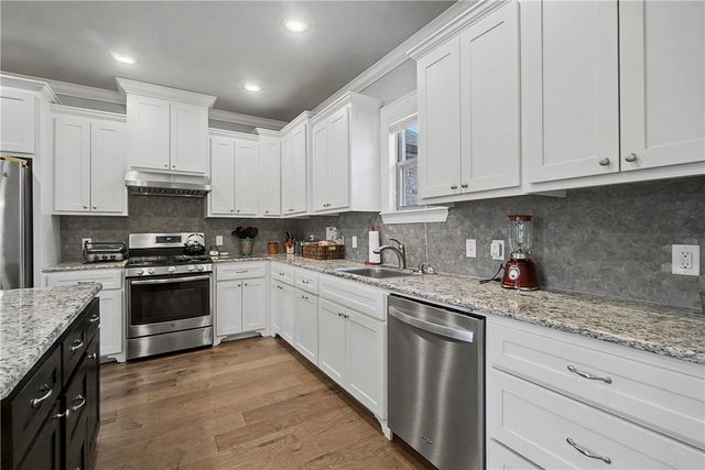 2337 Stonemill Drive, Fayetteville, AR 72701