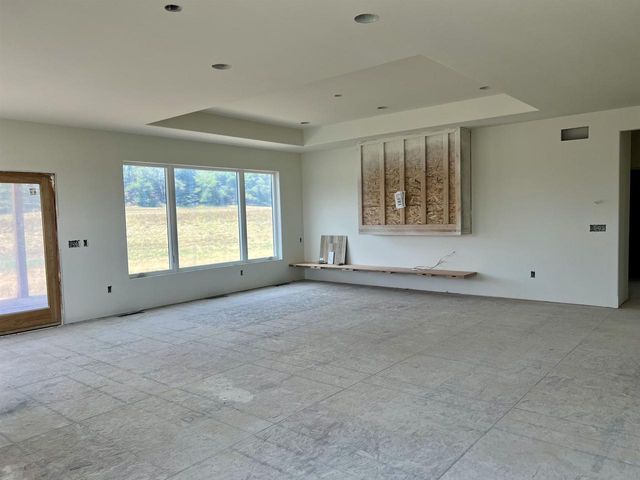 W8794 Goldenrod Trail, Cambridge, WI 53523