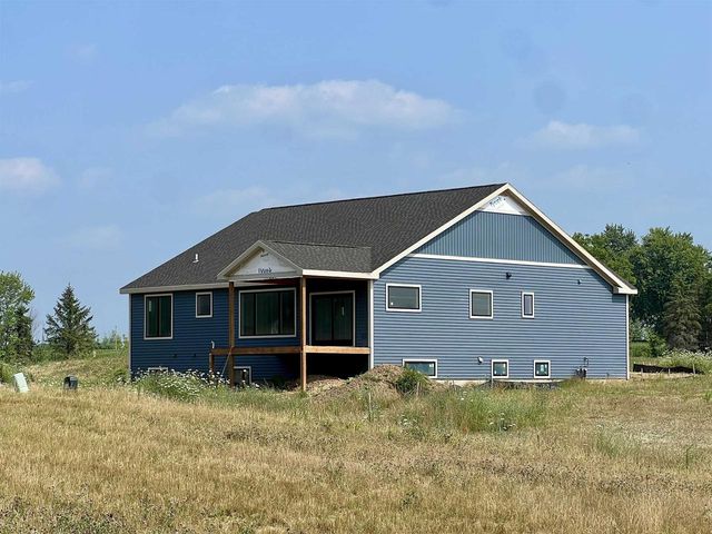 W8794 Goldenrod Trail, Cambridge, WI 53523