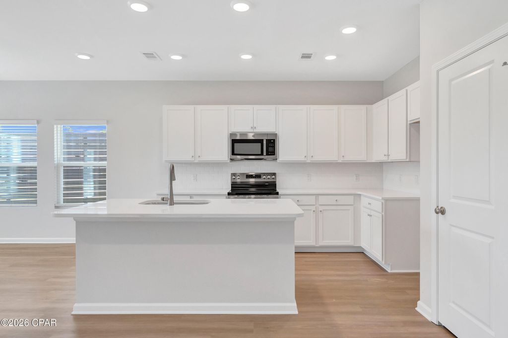 Image 4 of property listing at 7681 Grotto Lane 17, Panama City Beach, FL 32408