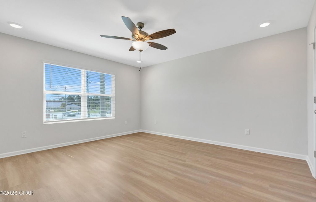 Image 7 of property listing at 7681 Grotto Lane 17, Panama City Beach, FL 32408