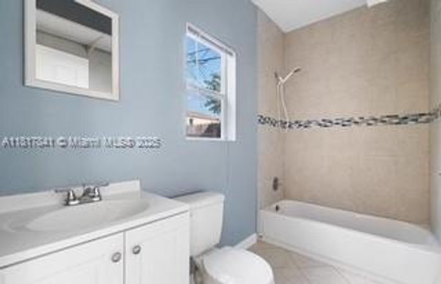 1416 N 2nd Ave N, Lake Worth, FL 33460
