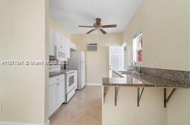 1416 N 2nd Ave N, Lake Worth, FL 33460