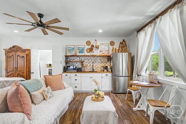 164 River Road, Midway, GA 31320