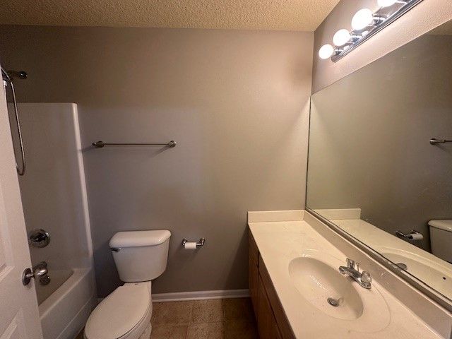 3003 SW White Birch Drive, Ankeny, IA 50023