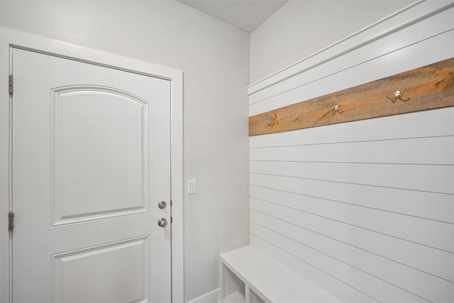 100 Summit Circle NW, Bondurant, IA 50035