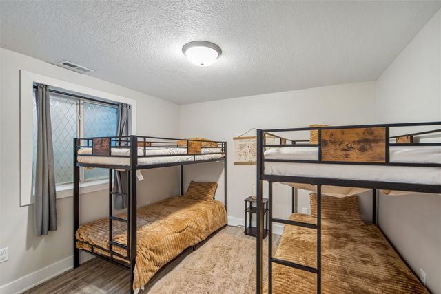 100 Summit Circle NW, Bondurant, IA 50035