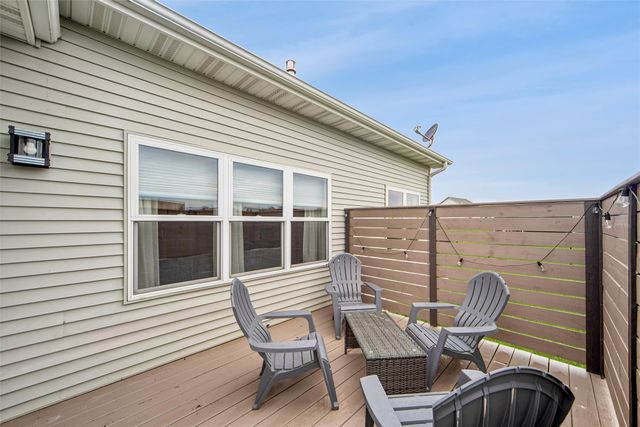 100 Summit Circle NW, Bondurant, IA 50035