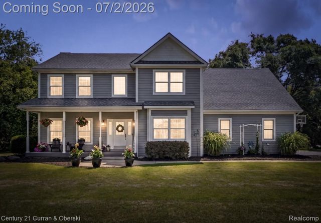 9298 Anacapa Bay Drive, Hamburg Township, MI 48169