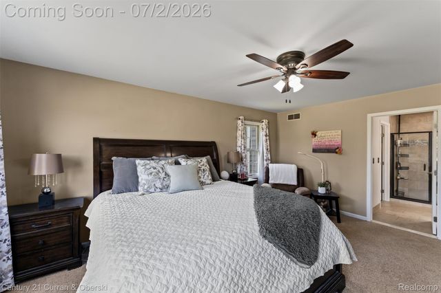 9298 Anacapa Bay Drive, Hamburg Township, MI 48169