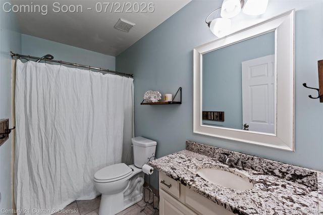 9298 Anacapa Bay Drive, Hamburg Township, MI 48169