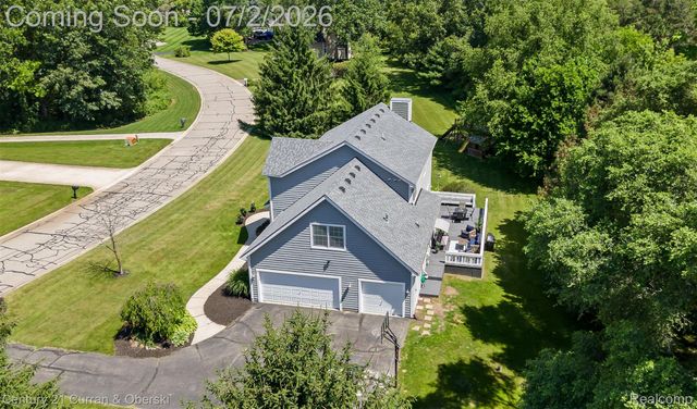 9298 Anacapa Bay Drive, Hamburg Township, MI 48169