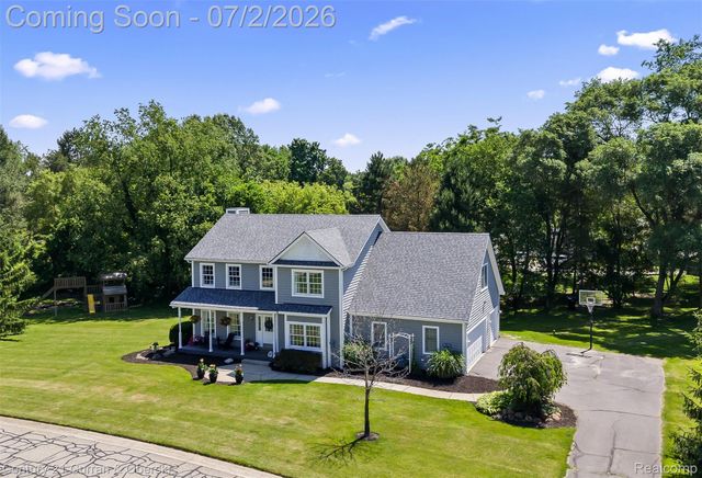 9298 Anacapa Bay Drive, Hamburg Township, MI 48169