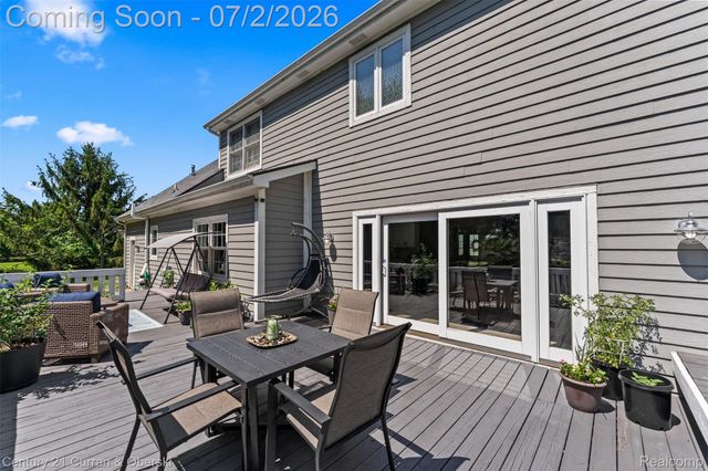 9298 Anacapa Bay Drive, Hamburg Township, MI 48169
