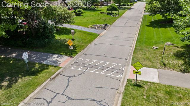 9298 Anacapa Bay Drive, Hamburg Township, MI 48169
