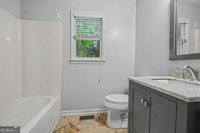597 Cedarcrest Road, Dallas, GA 30132