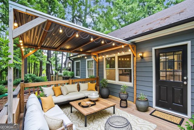 597 Cedarcrest Road, Dallas, GA 30132