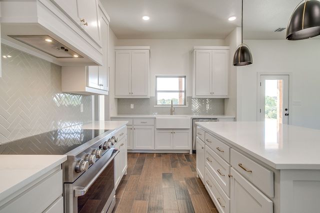 237 Kilkenny Road, Poolville, TX 76487