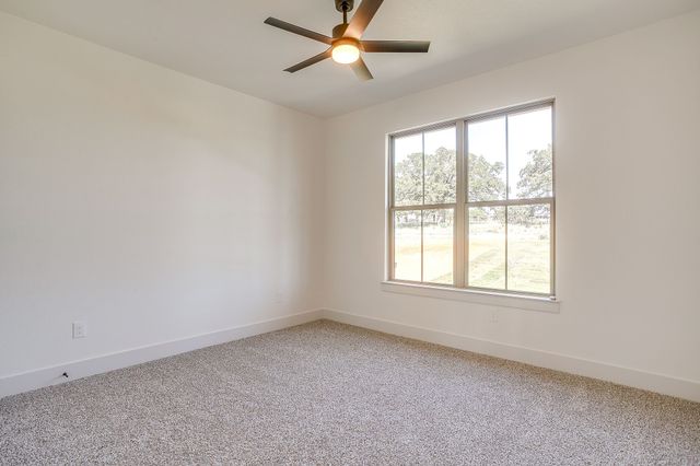 237 Kilkenny Road, Poolville, TX 76487