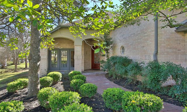 30 Winthrop Harbor Court, Montgomery, TX 77356