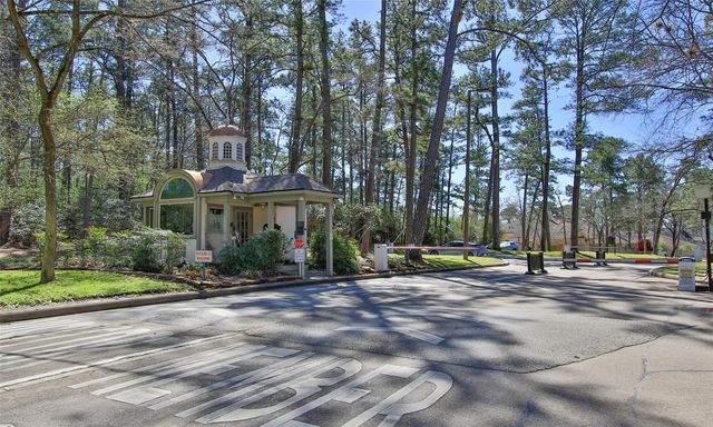 30 Winthrop Harbor Court, Montgomery, TX 77356