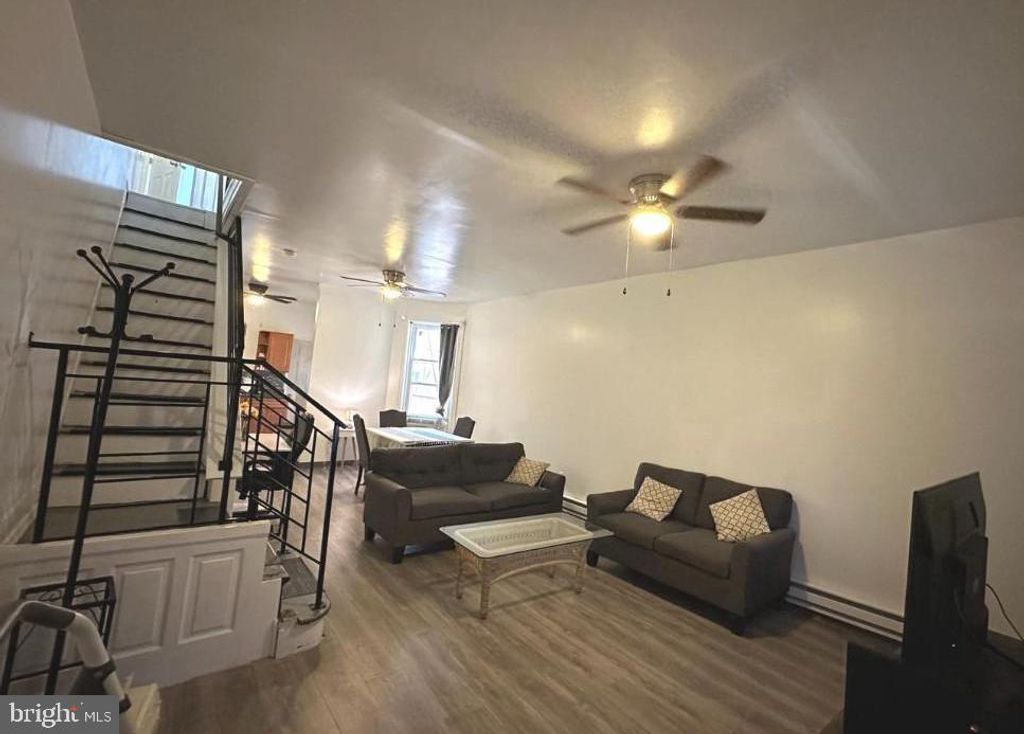 3019 N MARSHALL ST, Philadelphia, PA 19133