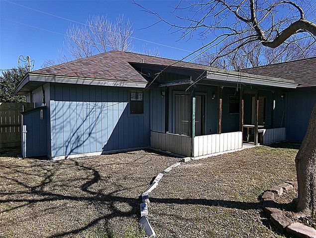 1913 Killarney DR, Leander, TX 78641