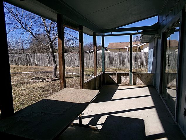 1913 Killarney DR, Leander, TX 78641