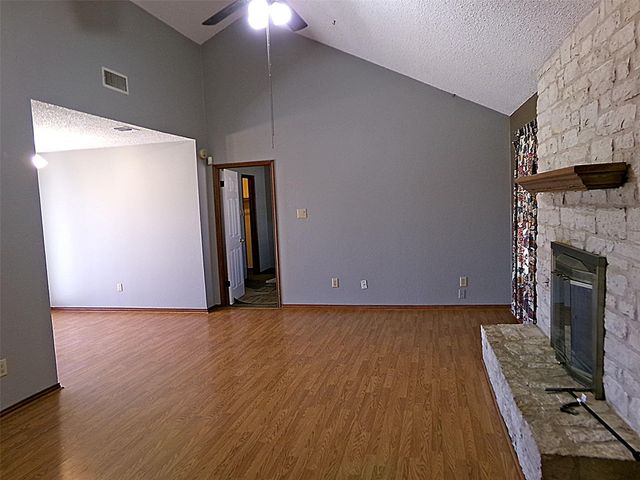 1913 Killarney DR, Leander, TX 78641