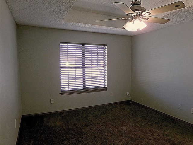 1913 Killarney DR, Leander, TX 78641