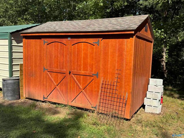 5654 County Road 39, Fackler, AL 35746