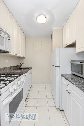 245 E 54th St Apt 4K, New York City, NY 10022